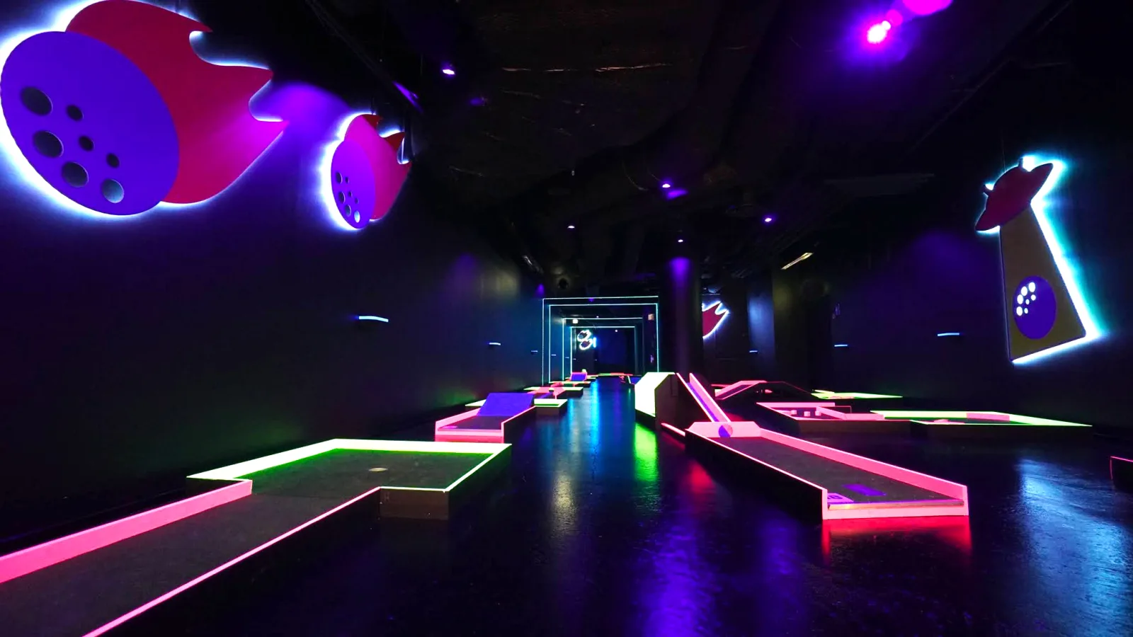 Hohtogolfin hohtava minigolfrata